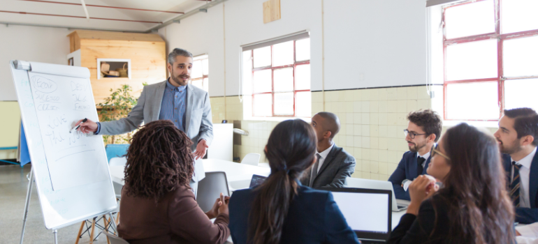 <strong>Como equipes devem se organizar durante uma feira para gerar resultados</strong>